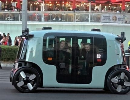 GAD ZOOX! Robotaxis Screw Up in Las Vegas