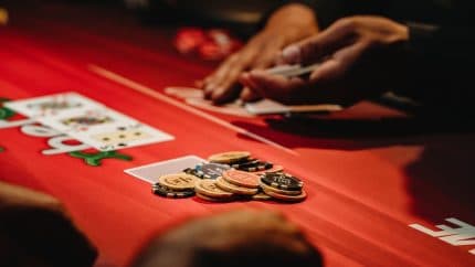 Venetian Poker Room Changes How Cards Are Dealt to Foil High-Tech Cheats