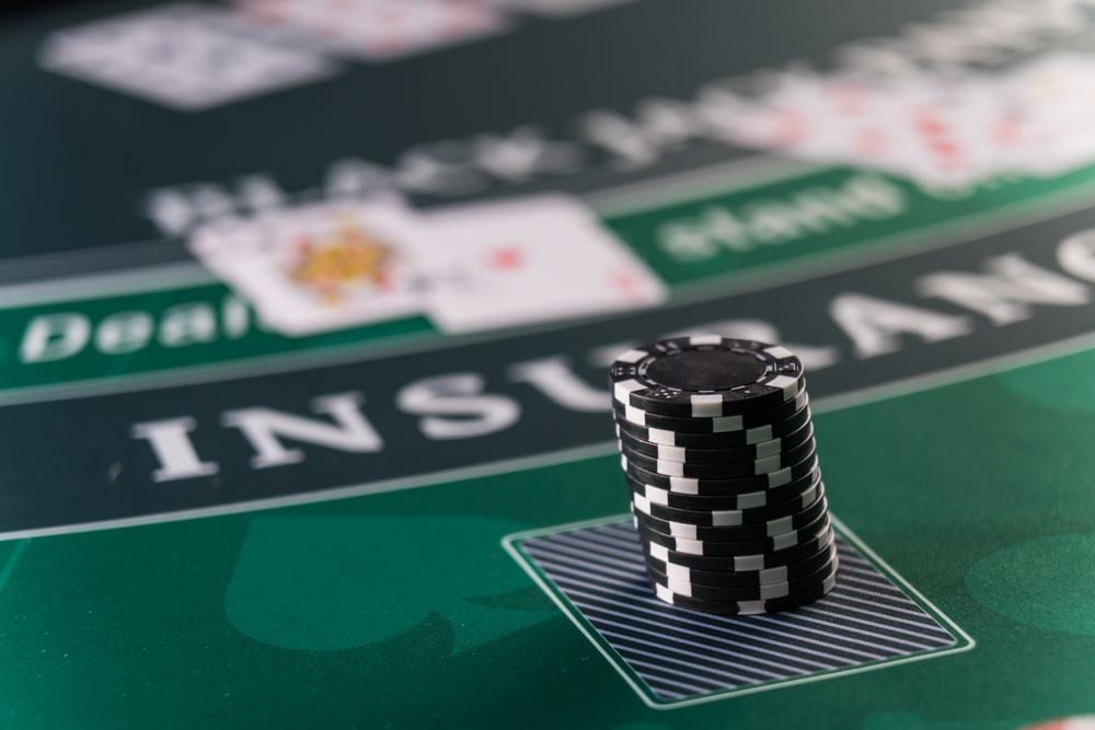 Image for when to hit in blackjack