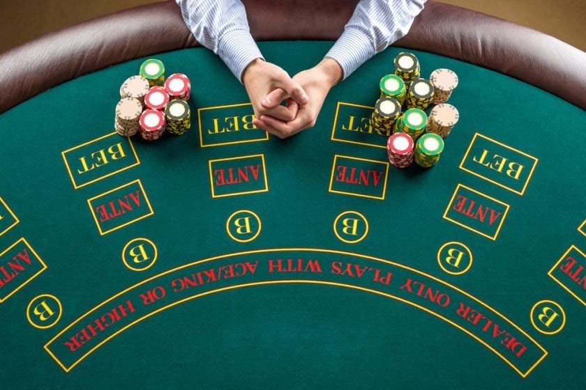 Mastering Blackjack Strategy: Dealer Has 7 You Have 20