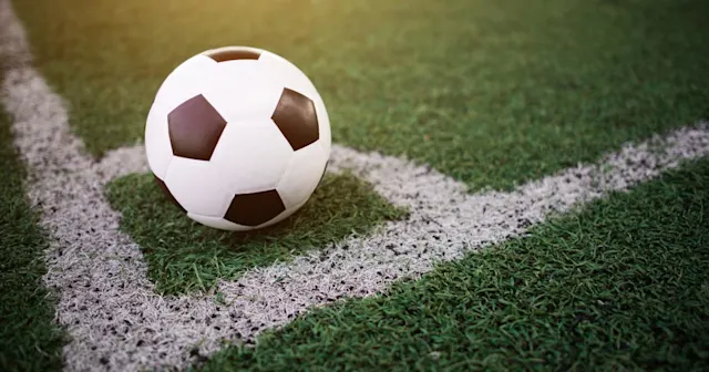 El superordenador de LaLiga Hypermotion 2026: quién sube, quién pelea y quién cae