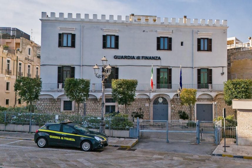 Guardia di Finanza Italien