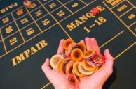 Roulette, Hand mit Jetons