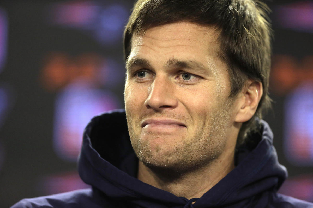 NFL Star Tom Brady's Future Book Already Best Seller