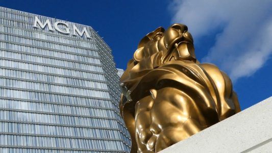 is mgm national harbor casino open today