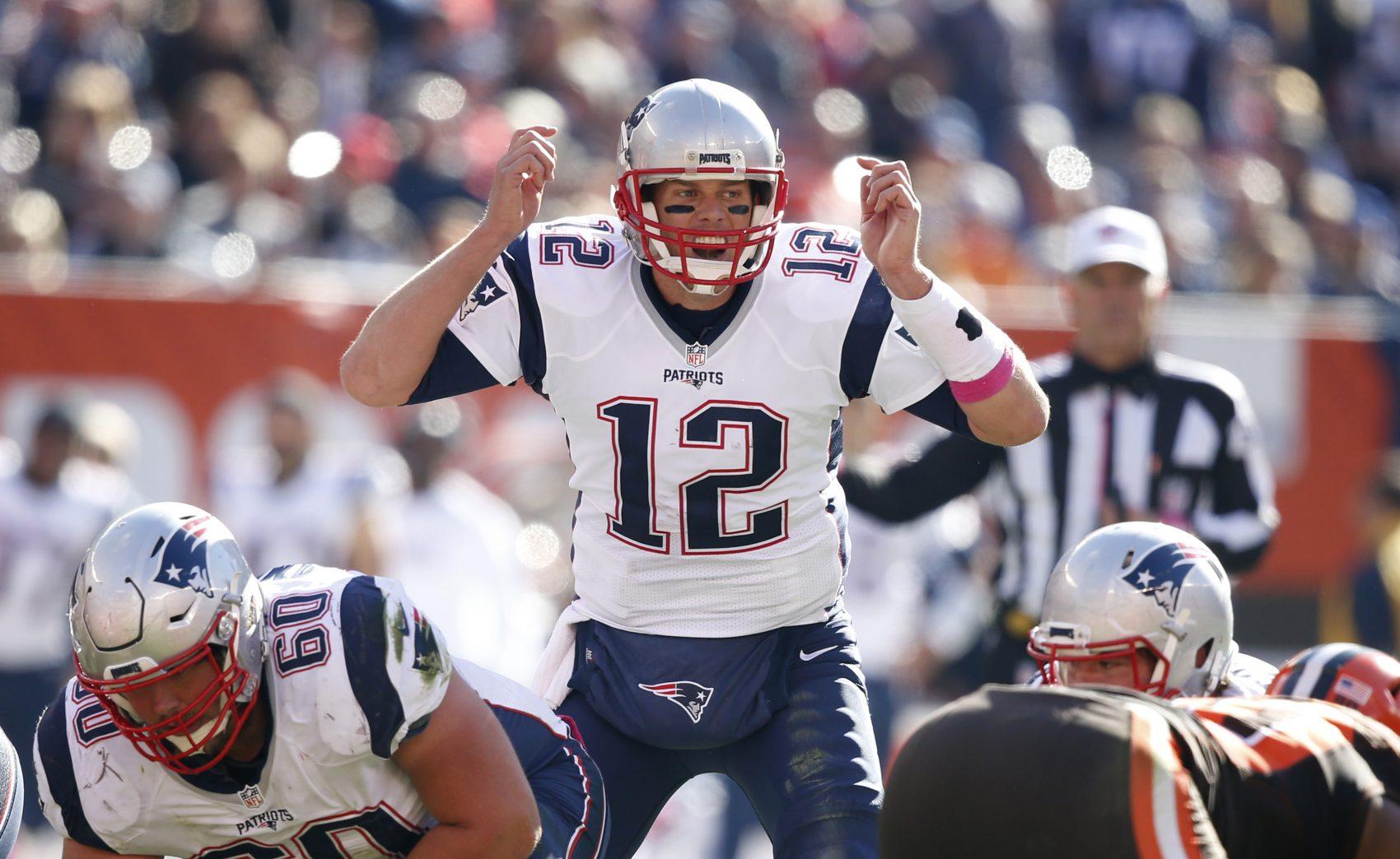 Patriots Favored to Repeat as Super Bowl Champions as NFL Playoffs Begin  Saturday