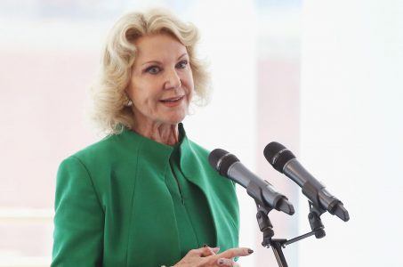 Elaine Wynn Gains an Edge in Bid to Oust Jay Hagenbuch