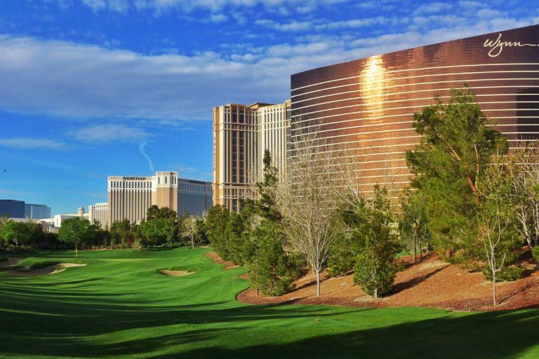 Wynn Las Vegas Golf Course Reopens, Tract Designed for High Rollers