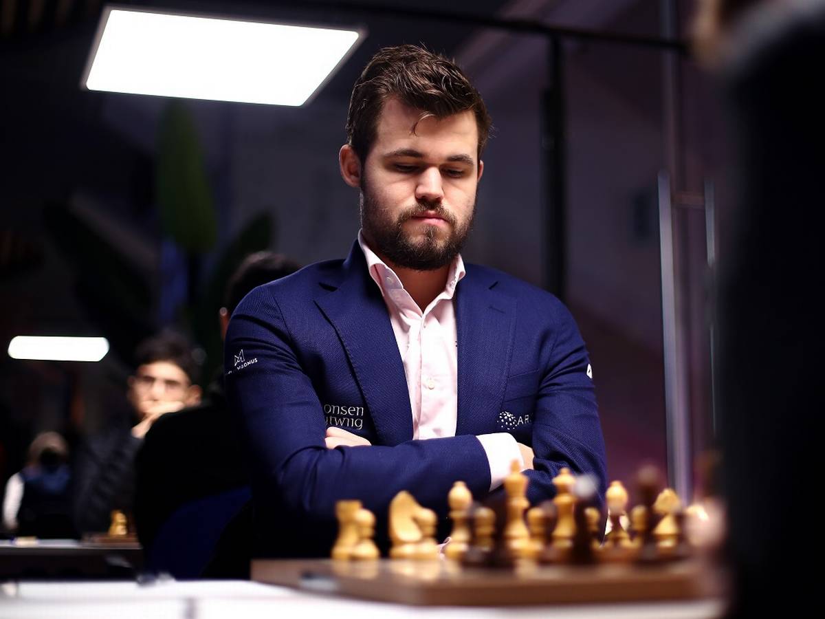 Magnus Carlsen Invitational Reaches Semifinal Round, Carlsen Favored