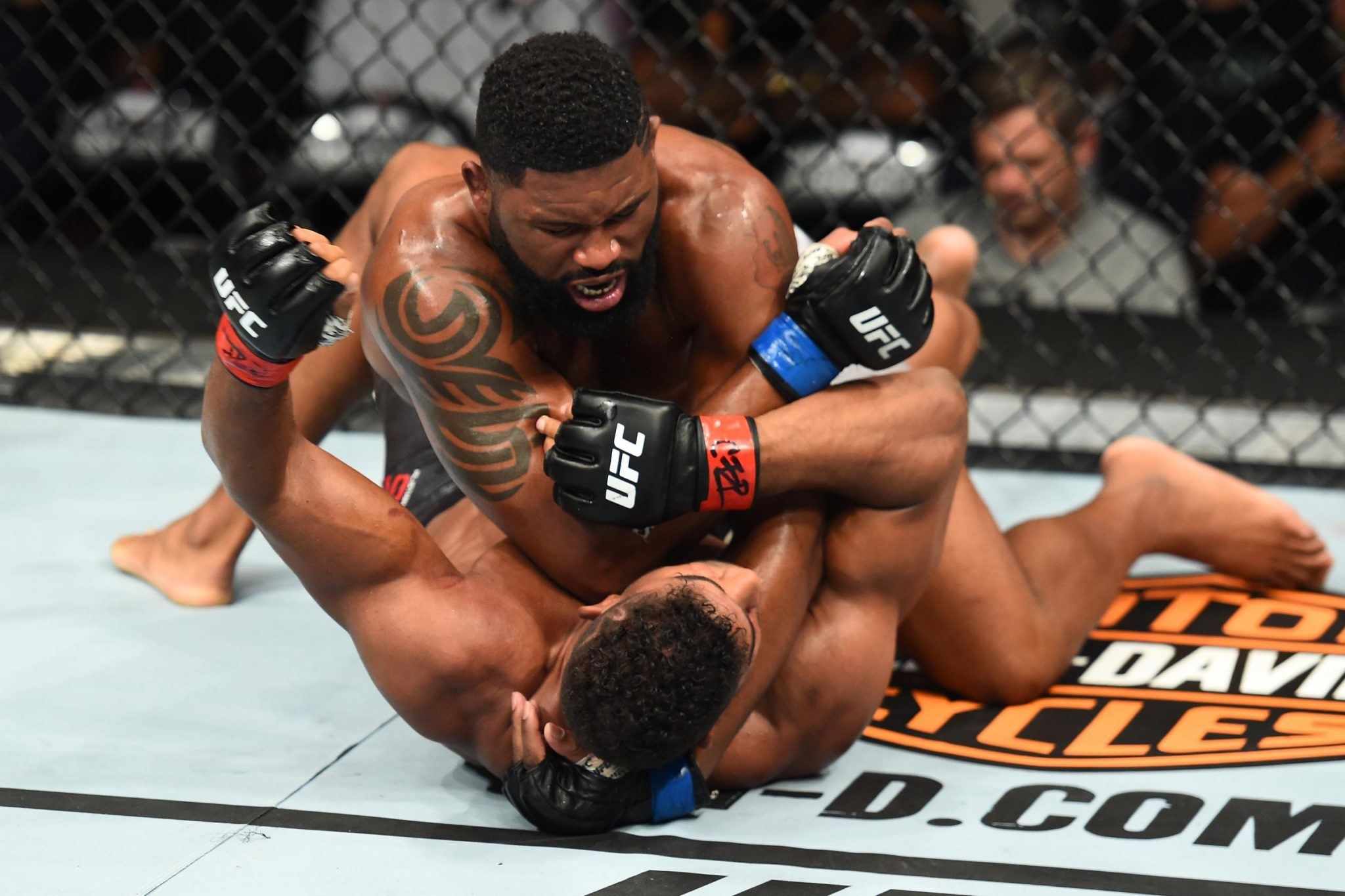 Curtis Blaydes Poised For Victory Vs Alexander Volkov At Ufc Fight Night 1111