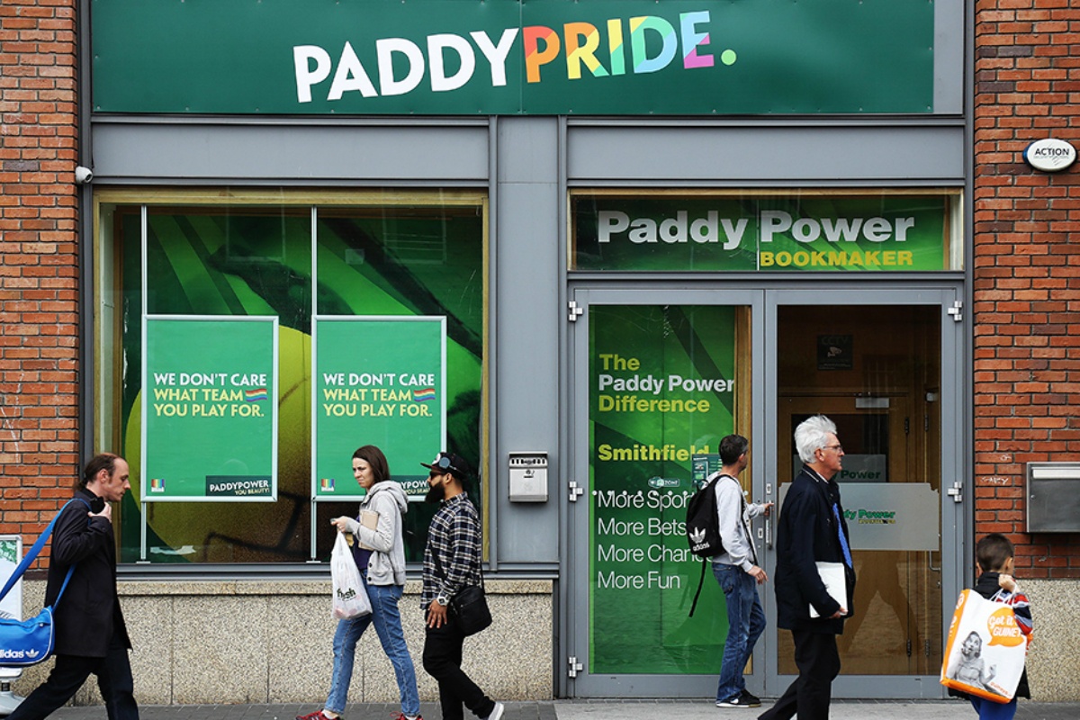 Paddy Power Cross The Line Again Apologizes For Offensive Tweet