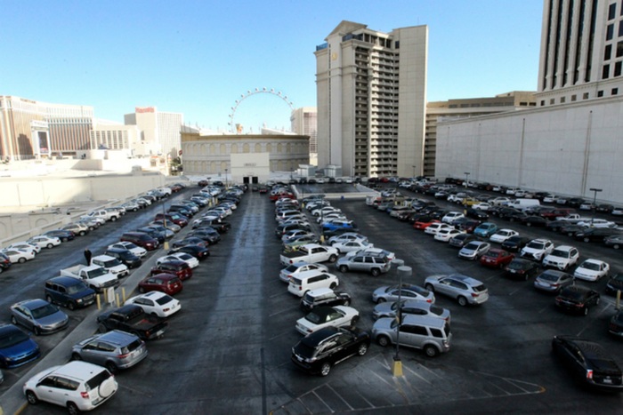 Forum Shops at Caesars Palace now charging for valet parking