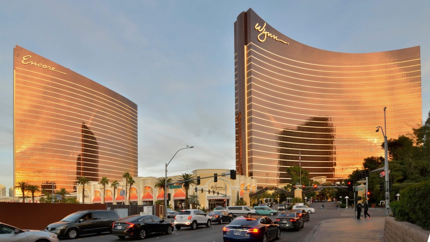 encore casino hours of operation