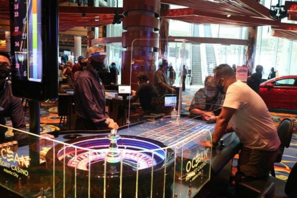 are bars open in atlantic city casinos