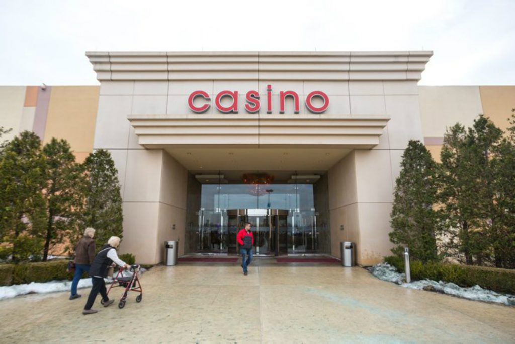 when is live casino reopening