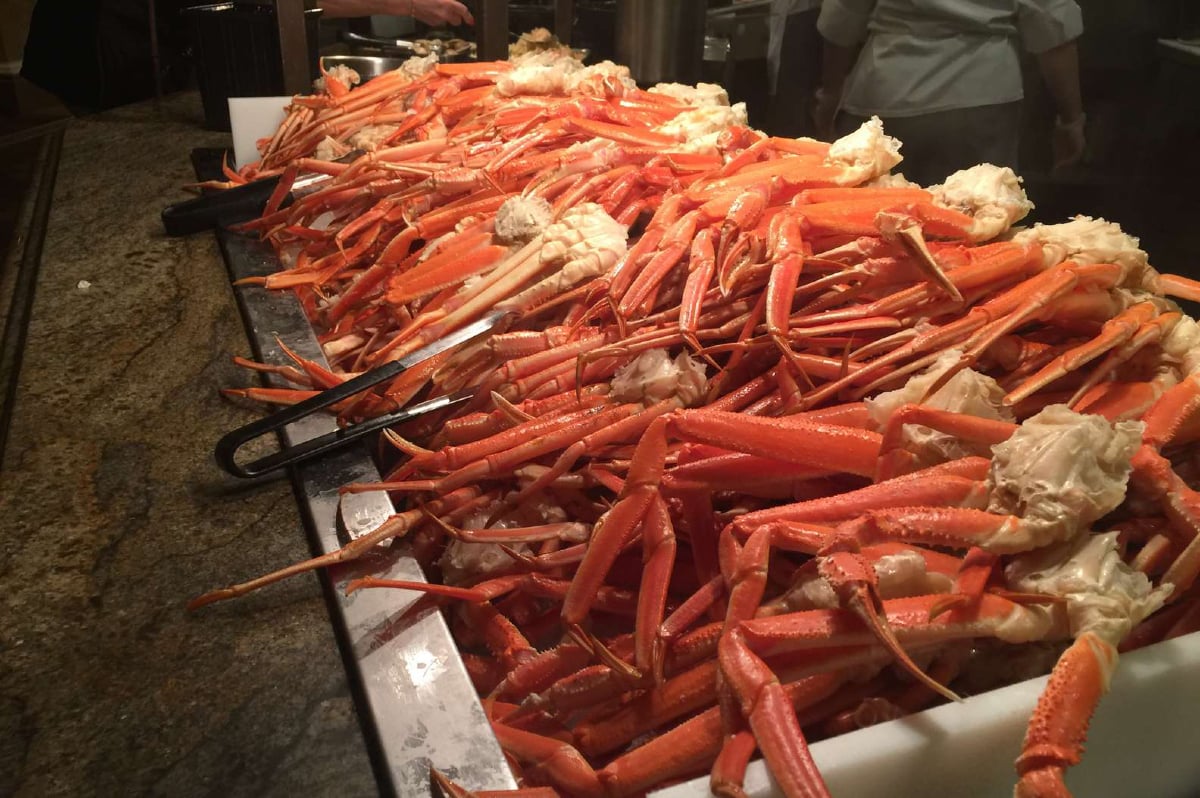 casino arizona crab legs buffet