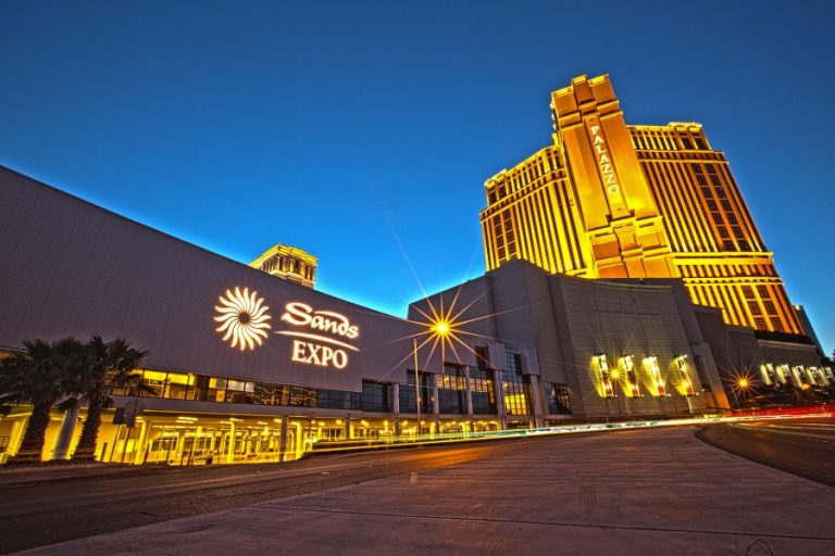 Las Vegas Visitors Likely To Gain Confidence Armed With COVID-19 Apps