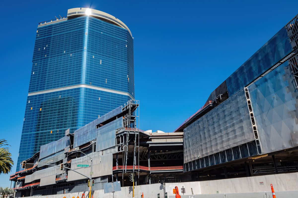 Former Fontainebleau scheduled to open in 2023 as JW Marriott, Casinos &  Gaming