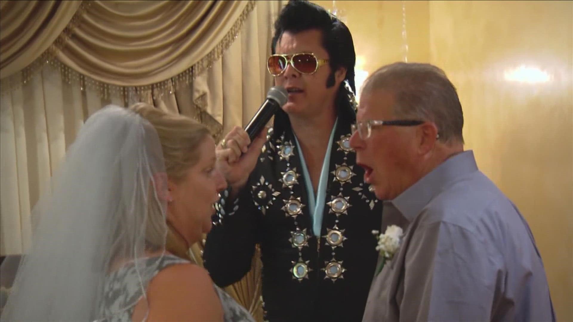 Las Vegas Chapels Warned Pay Up Or Cease Elvis Presley Weddings