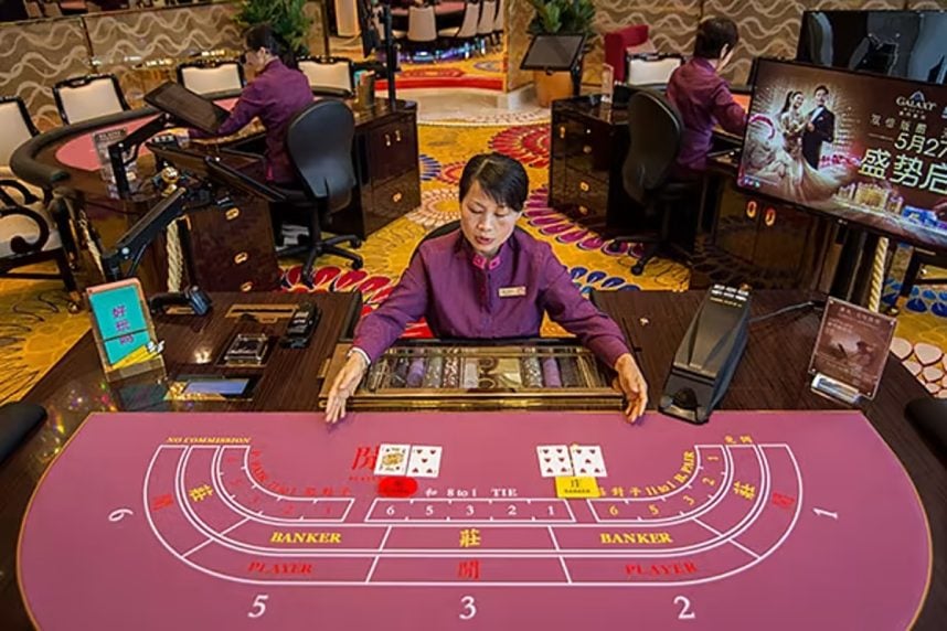 Macau Casinos Limited To 6,000 Table Games, 12,000 Slot Machines