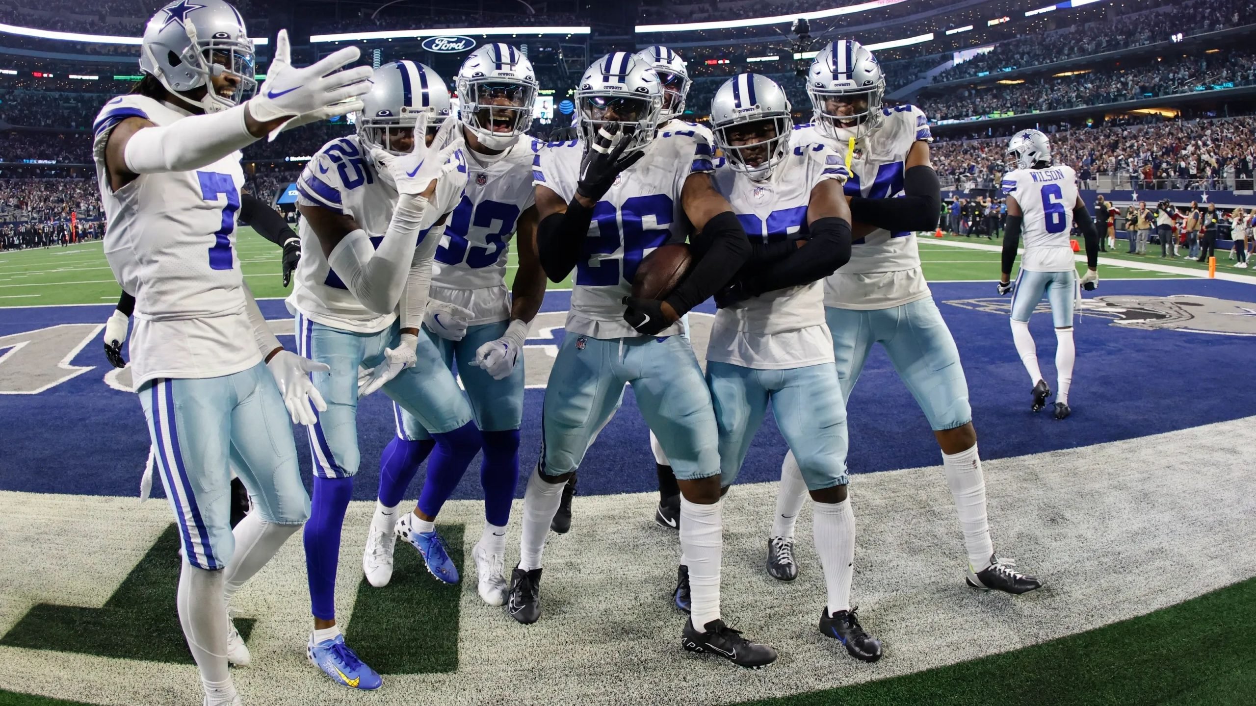  Thursday Night Football Finale Finds The Dallas Cowboys Out In Front 