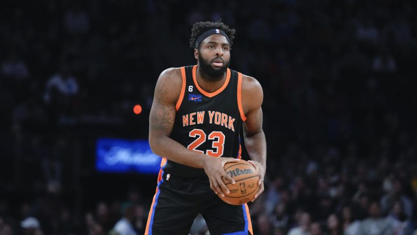 Knicks Injury Update: Center Mitchell Robinson Out 3 Weeks - Casino.org