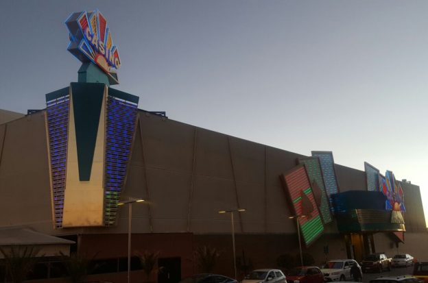 The Marina del Sol Calama casino in Chile at dusk