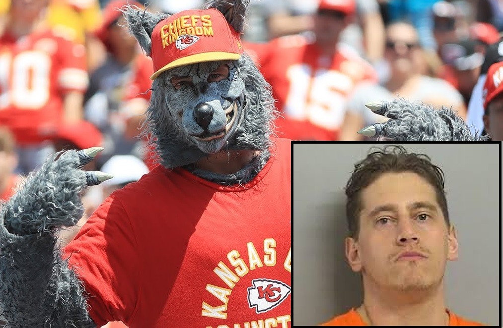 Chiefsaholic, the Fan Who Dressed as a Wolf, Is Said to Be on the Lam - The  New York Times