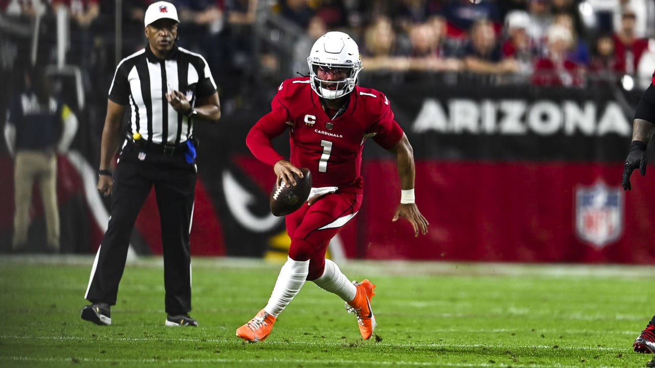 Arizona Cardinals' Trace McSorley front and center on Christmas night