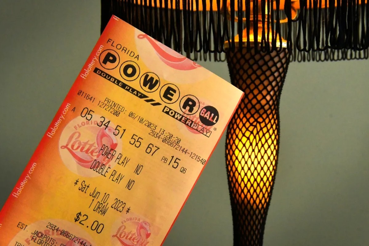 620M Powerball Jackpot Ready to Deliver Christmas Miracle