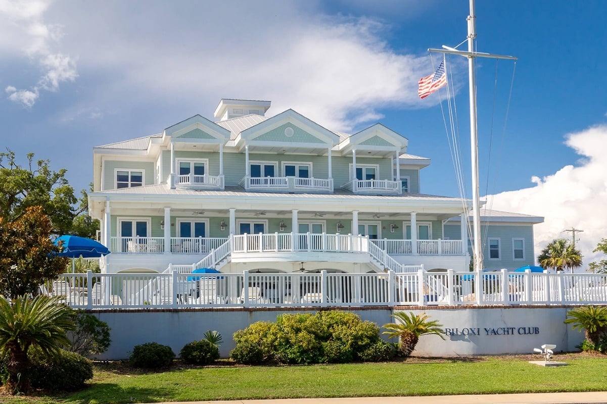 Biloxi Yacht Club Sold to Las Vegas Strip Club Tycoon