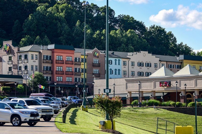 West Virginia casino smoking Mardi Gras