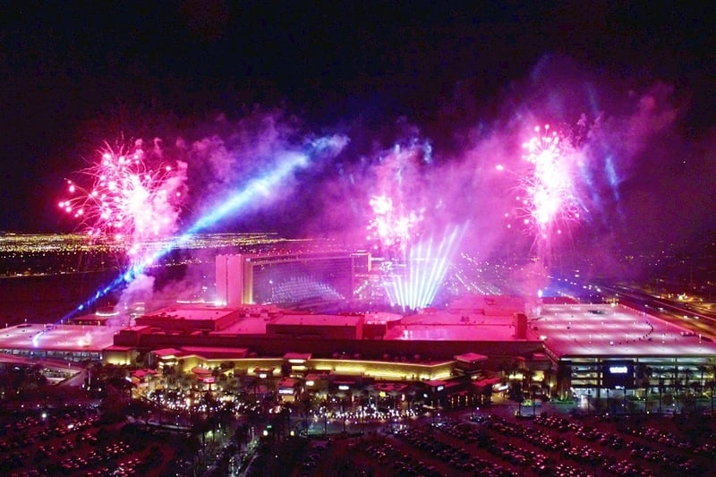 Red Rock Resort Celebrates Turning 10 With Fireworks