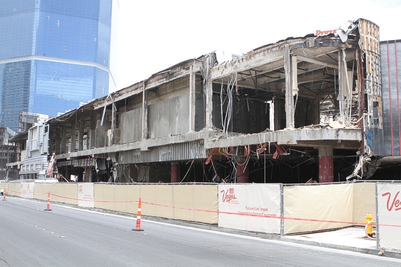 The Riviera hotel and casino demolished on Las Vegas strip - ABC30 Fresno