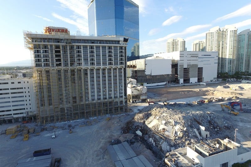 Tearing down Riviera casino will level part of Vegas' mobster past – Orange  County Register