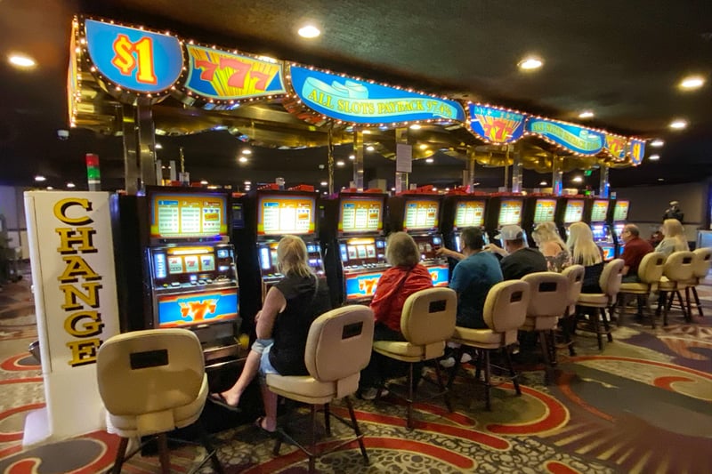 Caesars Palace Las Vegas is dark, past guests, valley residents look  forward to its comeback