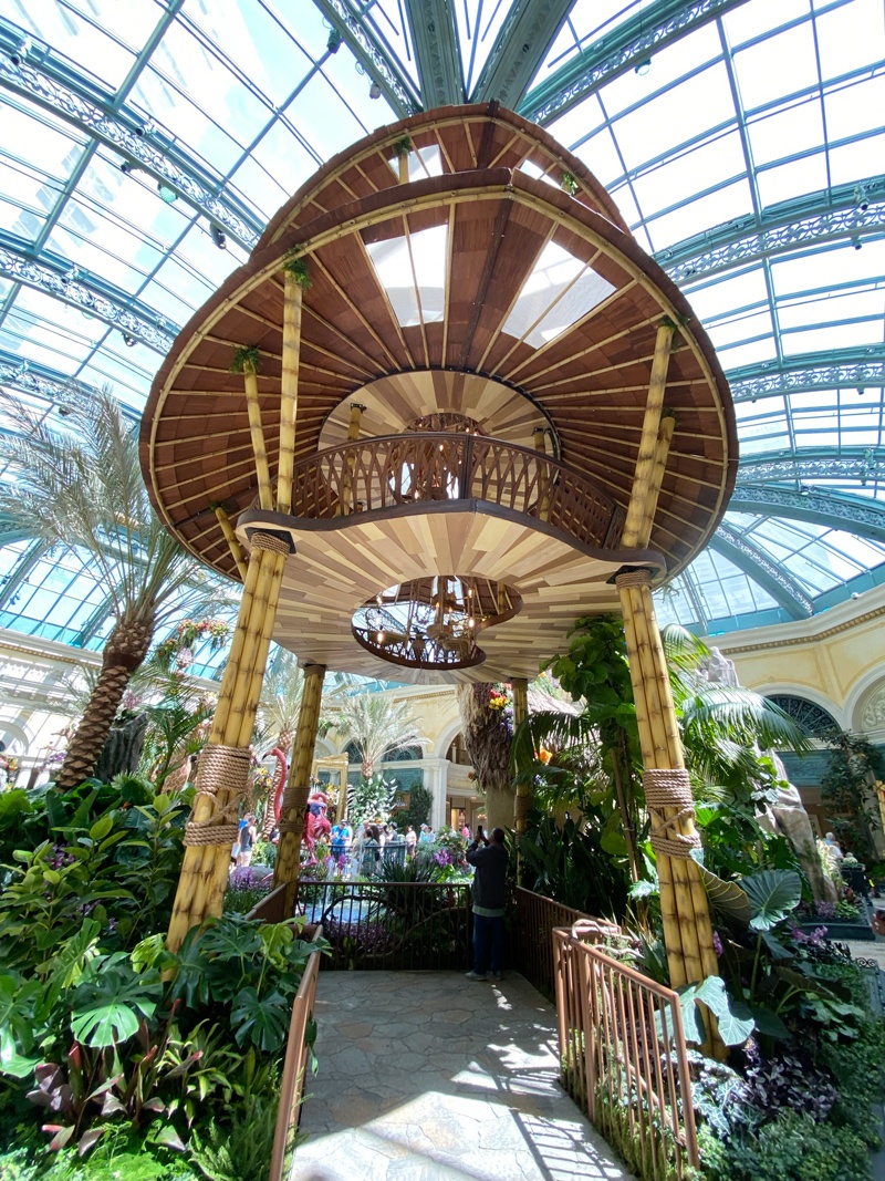 Brunch and Dinner Available Inside Bellagio Conservatory - Eater Vegas